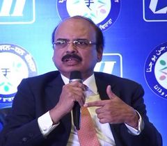 Mr Arun Tiwari, Chairman & Managing Director, Union Bank of India addressing at the session on ‘The Next Phase of Jan-Dhan Yojana: Roadmap for Sustaining the Financial Inclusion Agenda’